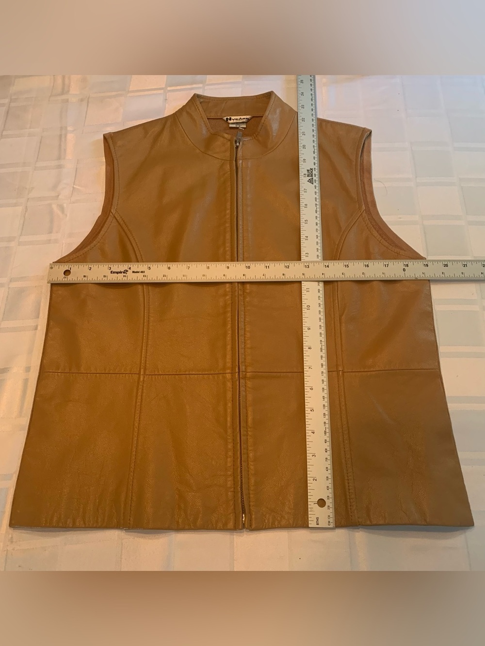 Peter Nygard Vest Genuine Leather Panel Silk Knit Back Vintage Old Money Camel M - Picture 9 of 10